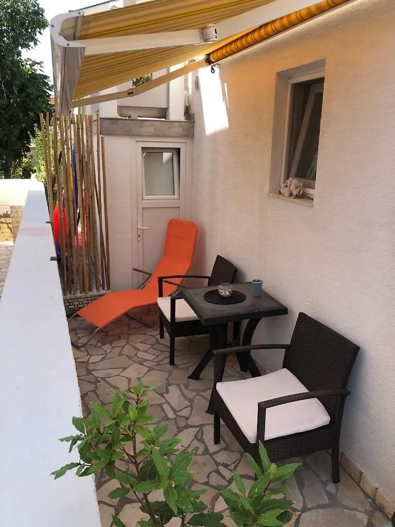 Apartments By The Sea Vir - 22695 Croatia